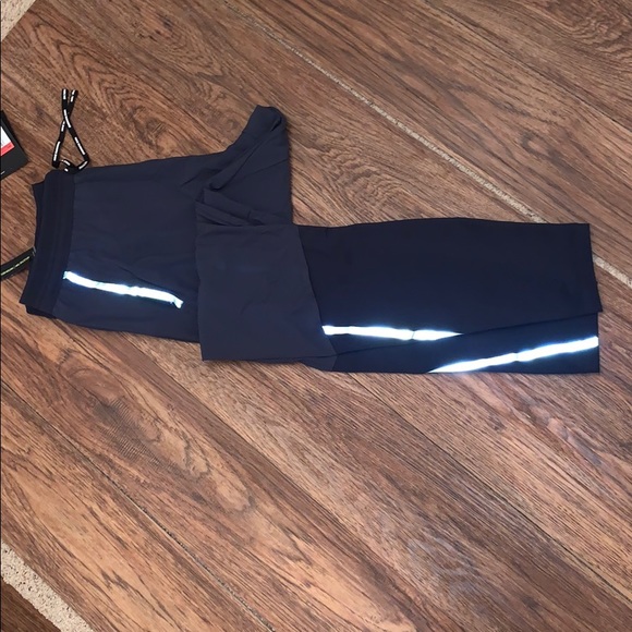 COPY - Nike swift flex running pants. New w tags. - Picture 4 of 5